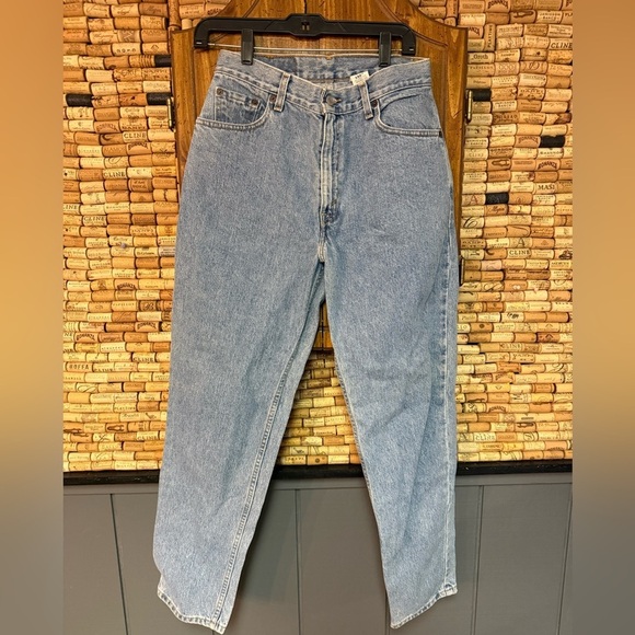 Vintage ‘02 Y2K Levi’s 550 relaxed fit tapered leg size 10 - Picture 2 of 8